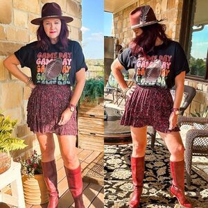 Blackā
Gameā
Dayā
T-Shirt